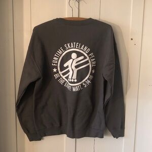 Gildan Gray Graphic sweatshirt grunge/skater look BE THE LIGHT! MATT. 5:14-16